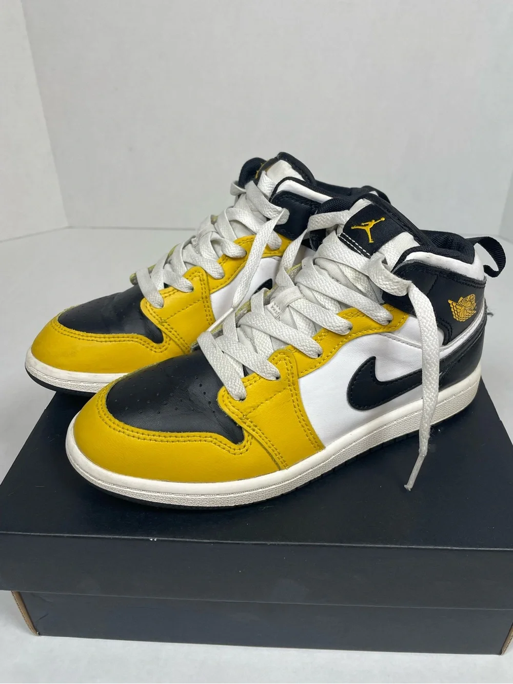 Little Kid's Jordan 1 Mid Yellow Ochre/Black-White (PS) (DQ8424 701) - 2.5Y